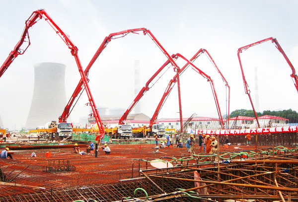 三一泵车参与上海闵浦大桥建设